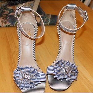 Navy and white striped sequins high heel